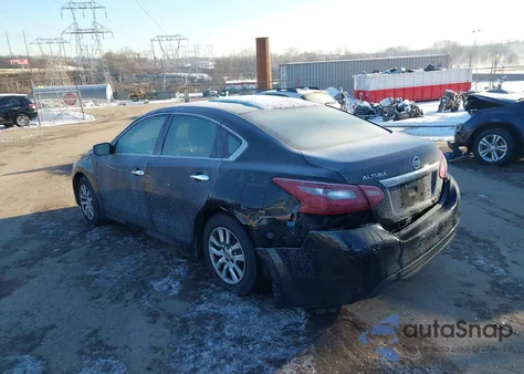 2018 Nissan Altima 2.5 S z USA, uszkodzony, nr VIN 1N4AL3AP2JC193394